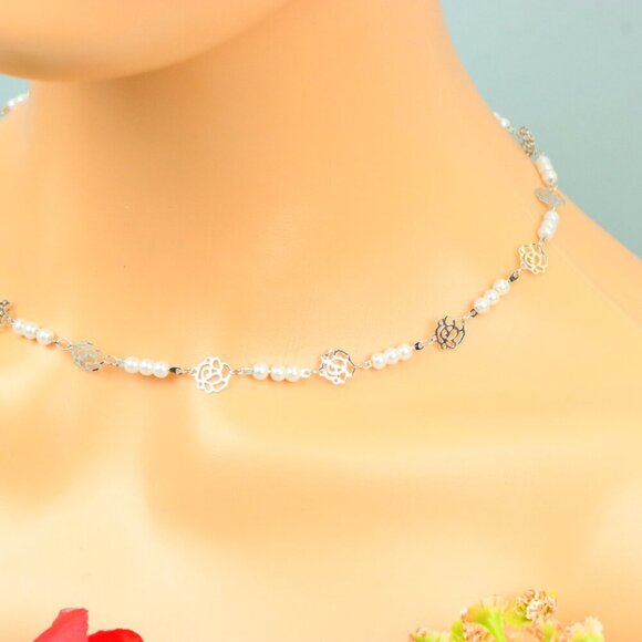 Delicate & Contemporary Necklace Chain, A Lovely Choice for Women, EVCH1744 - Picture 2 of 10